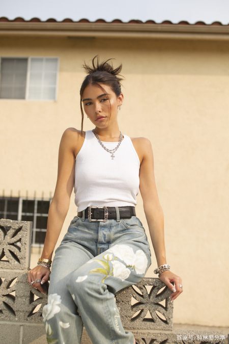 小个子版超模madison beer,身材也