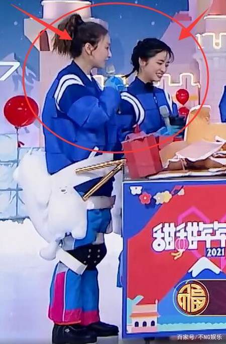吴昕沈月官方身高都160,当两人站在一起,身高差我没眼花?