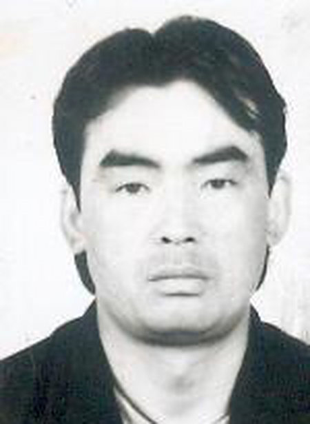 1976年2月4日 身份证号:422403197602044952 户籍地:洪湖市龙口镇高桥