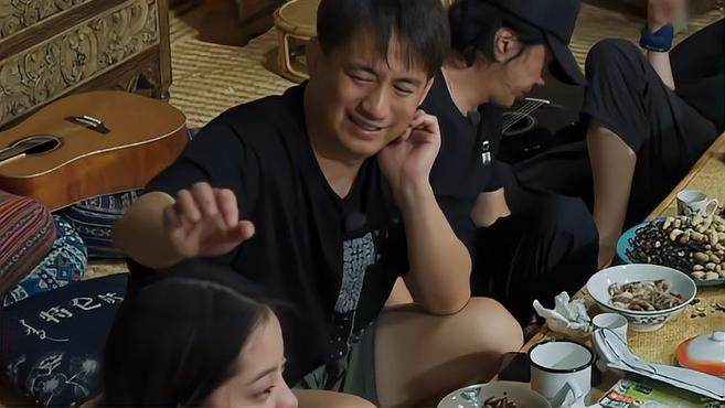 欧阳娜娜痛哭撒娇,黄磊心都化了,拿她当多多对待太宠溺丨向往