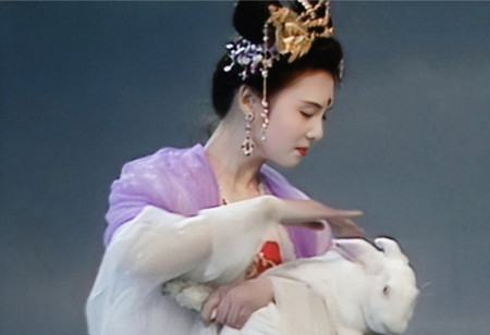 86版最美嫦娥仙子,一生只演这一角,而今身家过亿热衷
