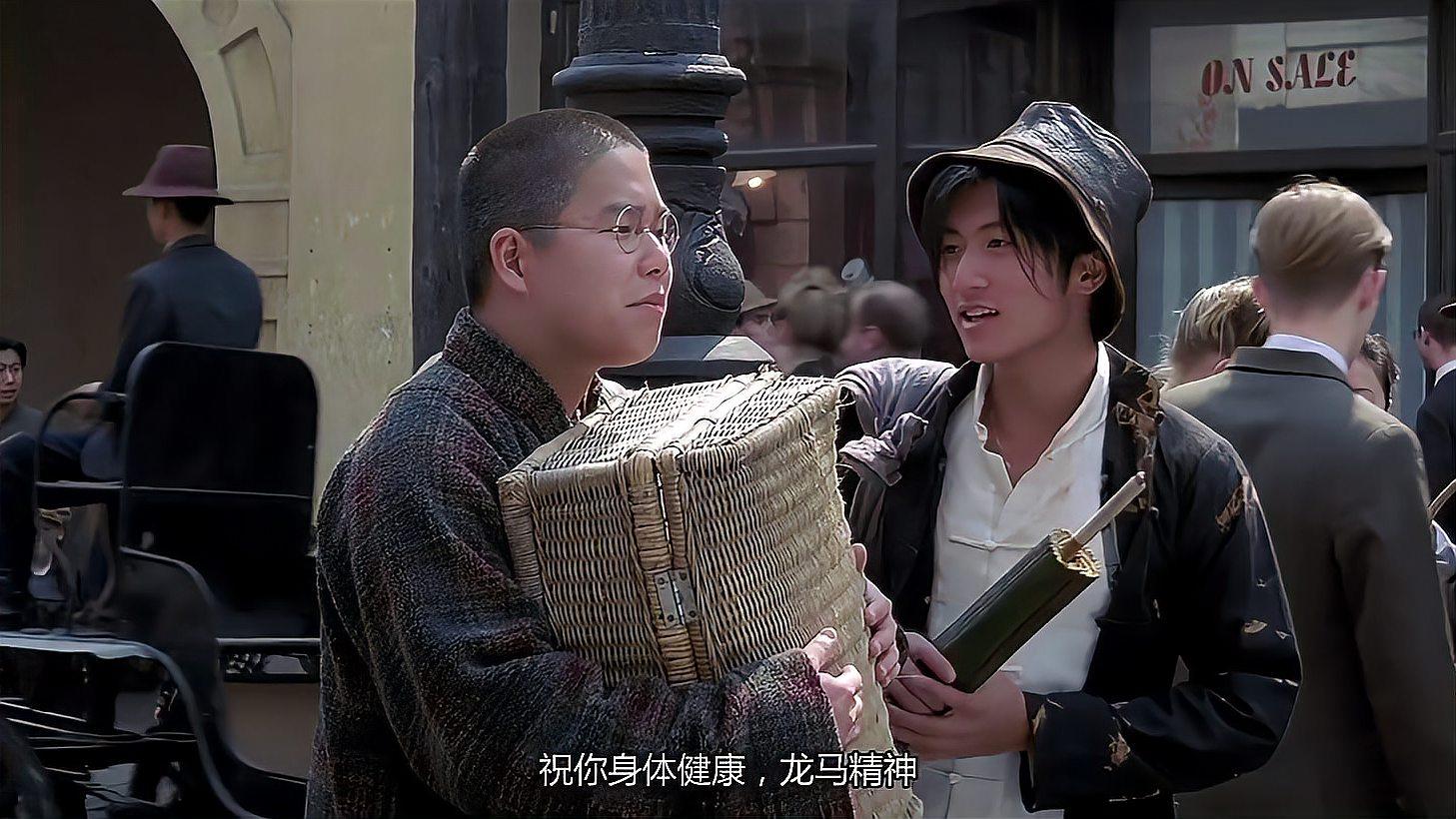 中华英雄:谢霆锋来美寻父,正逢新年,国人办得真热闹