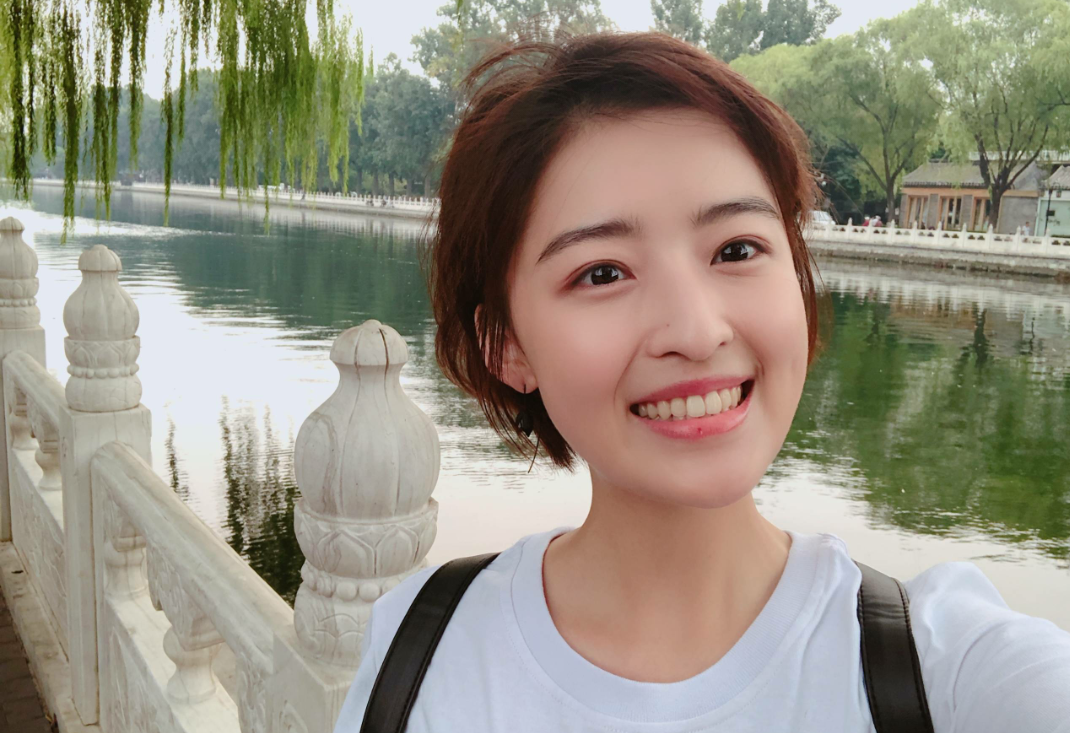 曾是"比较美体育主播"的杨茗茗,因睡觉而自毁前程,如今成为这样