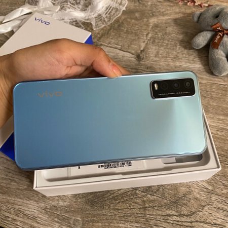 vivo y30 8gb 128gb 水漾蓝 5000mah ai智慧三摄