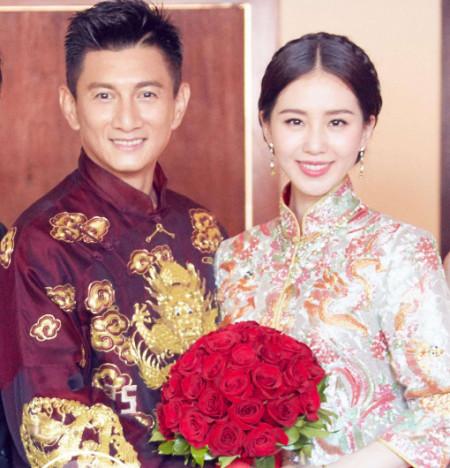 刘诗诗一家三口低调出游,吴奇隆手抱儿子太温馨,步步