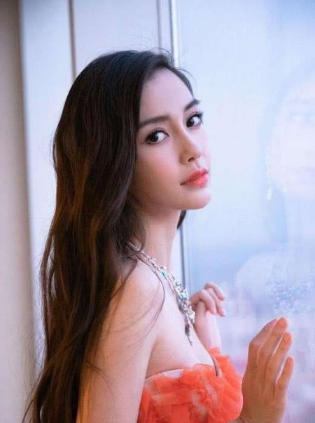 杨颖新发型,双马尾甜美可爱,空气刘海看着更是减龄