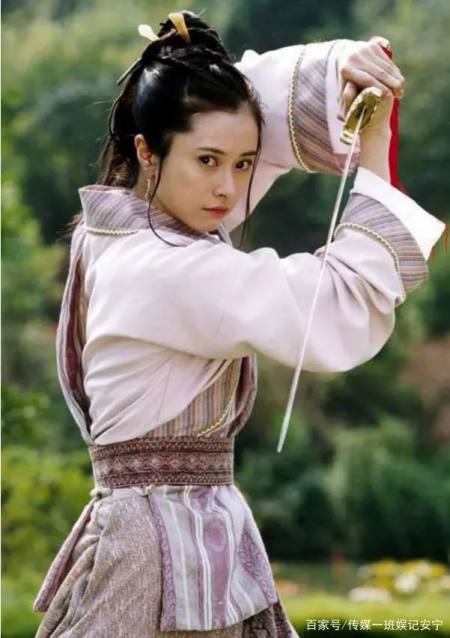 《天龙八部》的"钟灵",45岁仍有少女感,感情状态至今