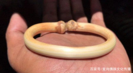 佩戴5年的鸡血藤手镯,到底有多美?