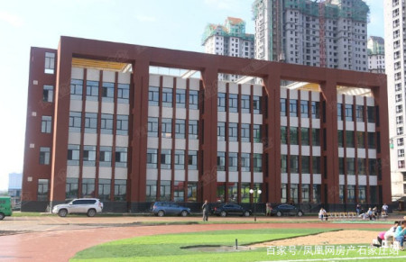 天洲视界城 内部配建有幼儿园,标准小学,公建中学.