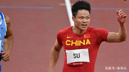 另一个方面就是身高,苏炳添身高也很高,虽然比博尔特低一点,但是胜在