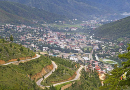 不丹人口很少,但国土面积还很大,人口生活约4万平方公里的国土面积