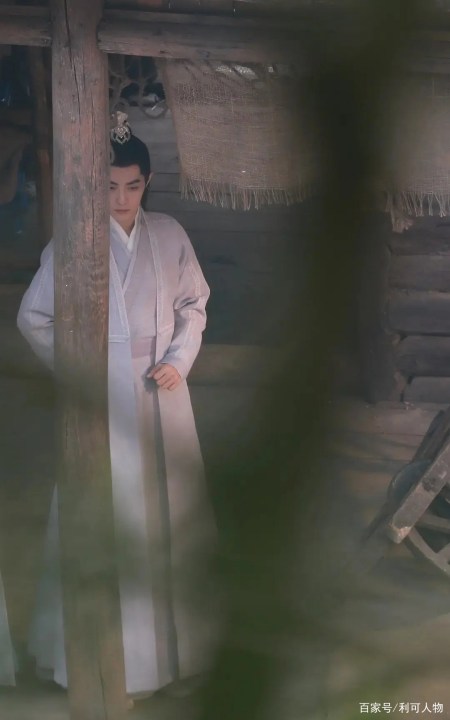《玉骨遥》男女主路透曝光!肖战古装帅气,任敏造型像