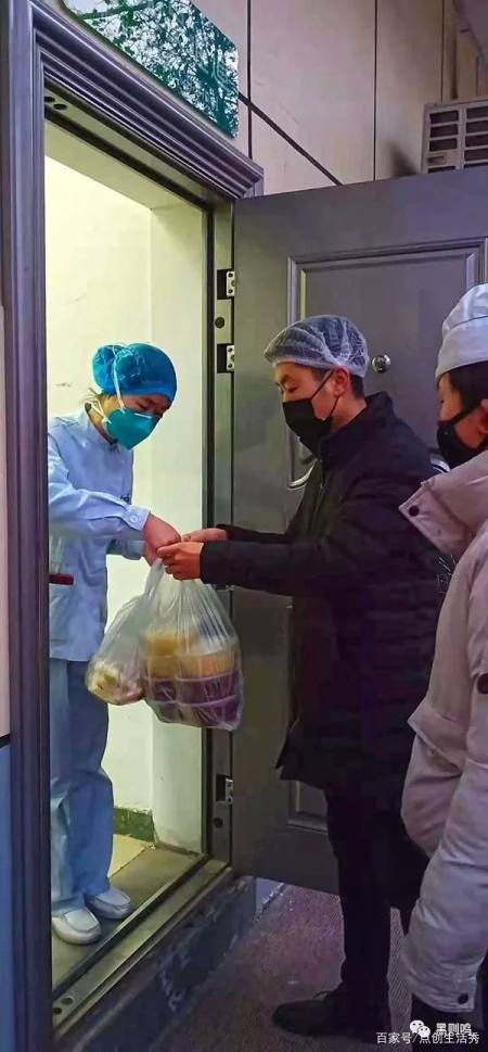 请留意,这些戴口罩的人!看到最后一张很揪心