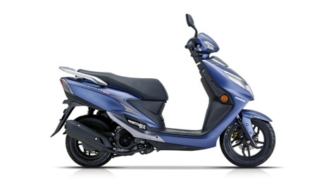 济南铃木"ucr125"亮相!这下扯平了,但铃木脸上挂得住吗?