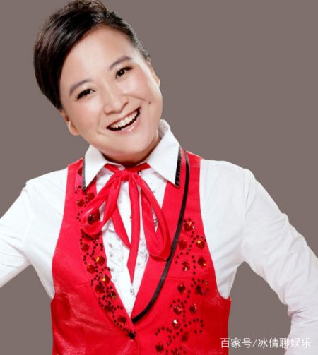 三十六岁的喜剧演员贾玲,到底结婚了吗?