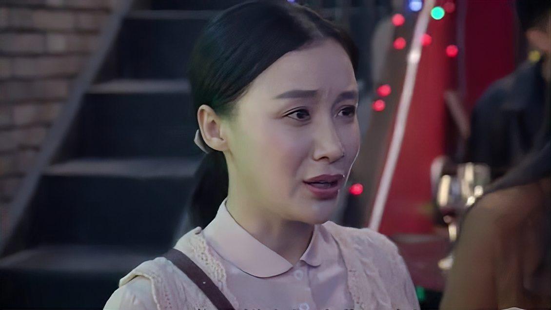 绽放吧百合:杜美莹竟不知喜欢还是讨厌五哥,就找百合谈心事
