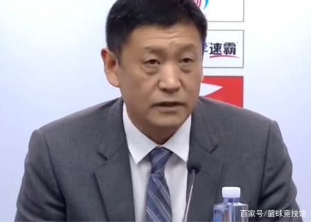 杜锋因事缺席,广东男篮力克新疆,助理教练:杜指导赛前