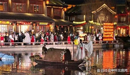 限流已启动!洛阳洛邑古城爆满迎游客高峰,错峰出游才是明智之选1 限流已启动!洛阳洛邑古城爆满迎游客高峰,错峰出游才是明智之选