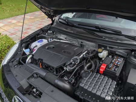 价格便宜车还省油,四轮独悬+1.5T,大空间够舒服,不足7万起售(图2) 价格便宜车还省油,四轮独悬+1.5T,大空间够舒服,不足7万起售(图2)