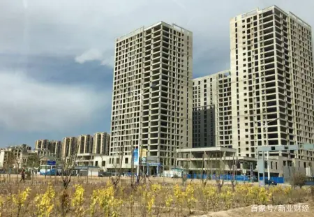 房价 中国又一“空城”出现?房价从1.1万跌到6千,本地人纷纷“逃离”