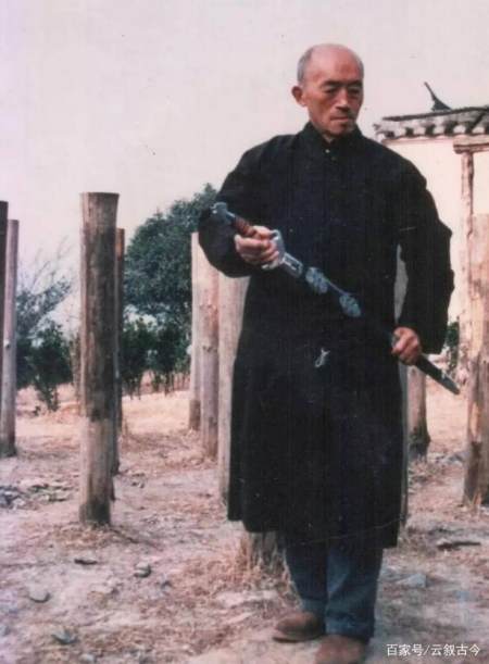 海灯法师，80年代的“传说”，一个欺骗全国人的少林和尚？