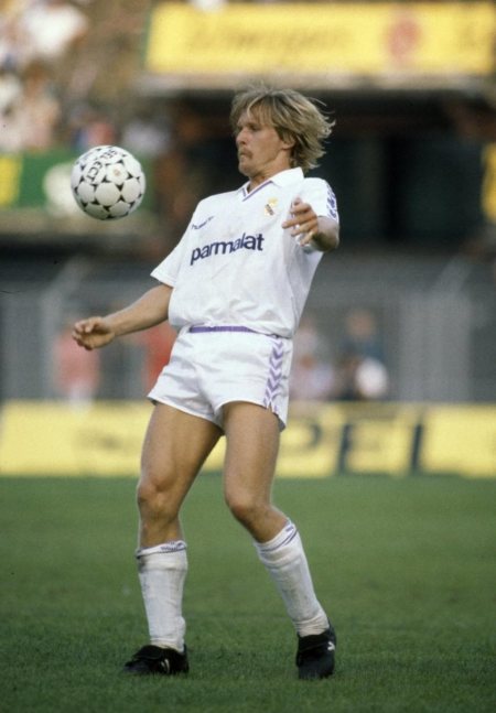 格里兹曼之后,又一个前马竞前锋可能加盟巴萨,曾被称为新劳尔