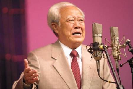 假如高英培没说过这段相声该多好!马志明传神演绎,而他满是硬伤