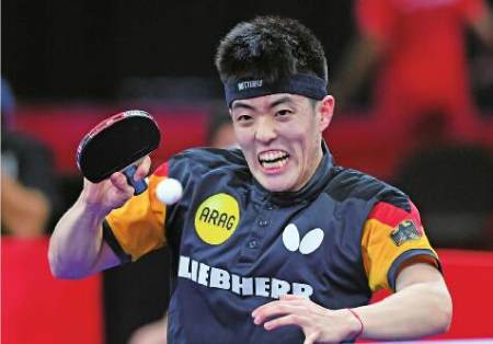 国乒首次全横拍参加世乒赛创造历史：乒乓球直拍选手，还有未来吗？