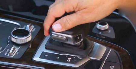 驾驶自动挡汽车,在上坡、下坡时应该用什么挡位?看老司机的操作(图5) 驾驶自动挡汽车,在上坡、下坡时应该用什么挡位?看老司机的操作(图5)