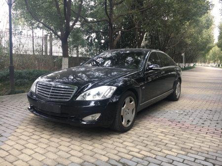 他曾负债2.5亿,凭一句广告词狂敛500亿,座驾却很低调(图4) 他曾负债2.5亿,凭一句广告词狂敛500亿,座驾却很低调(图4)