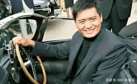 主持人问周润发你为什么一口气买下6辆劳斯莱斯他说我咽不下这口气(图3) 主持人问周润发你为什么一口气买下6辆劳斯莱斯他说我咽不下这口气(图3)