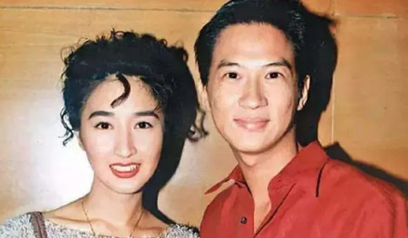 杨紫曾向张家辉要电话委婉拒绝,只因他家里有他全部的爱(图3) 杨紫曾向张家辉要电话委婉拒绝,只因他家里有他全部的爱(图3)