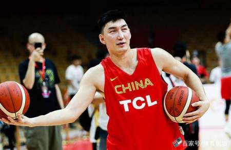 中国篮坛重磅消息！可兰白克被杜锋彻底放弃，或就此告别中国男篮