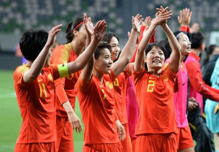 中国女足奥运集训26人名单公布 补充中前场四人