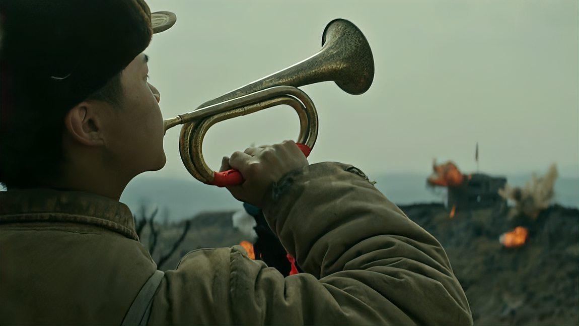电影版《狙击英雄》:我军冲锋号一吹,三百个美军都不够打