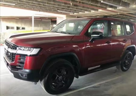 TOYOTA越野的“天花板”,恢复字母车标,首批样车亮相,够霸气!(图1) TOYOTA越野的“天花板”,恢复字母车标,首批样车亮相,够霸气!(图1)