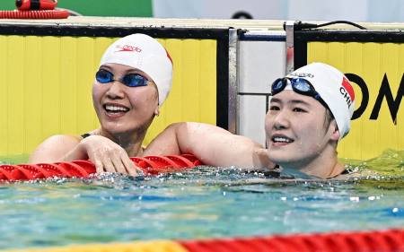 游泳丨战胜名将叶诗文，北京姑娘于静瑶蛙泳双冠