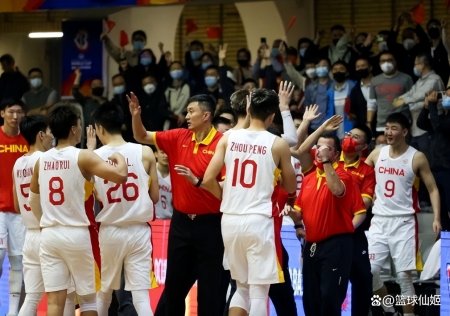爆砍27分14篮板！今夜王哲林是男篮的“奥尼尔”！中国晋级世界杯