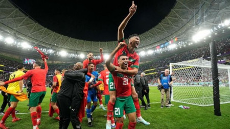 摩洛哥进入世界杯半决赛，以1-0击败葡萄牙！（摩洛哥的国籍的英文）