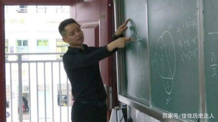 三峡“钉子户”张秉爱:全村搬迁只有她不搬,18年后结局令人唏嘘(图8) 三峡“钉子户”张秉爱:全村搬迁只有她不搬,18年后结局令人唏嘘(图8)