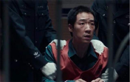 十一年过去了,“我爸是李刚”的男子重回社会,爸爸却再也不认他(图2) 十一年过去了,“我爸是李刚”的男子重回社会,爸爸却再也不认他(图2)