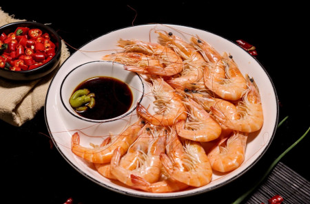 做清蒸大虾,不要直接冷水上锅,教你正确方法,虾肉q弹鲜美