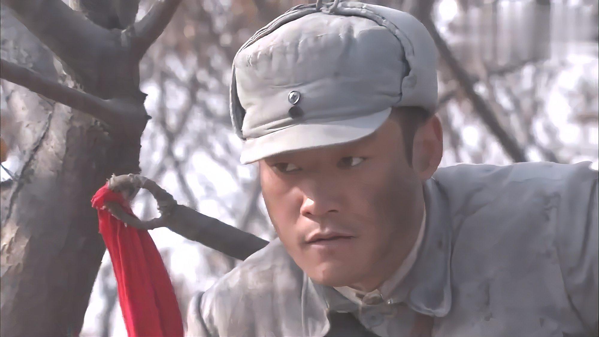 铁血战狼:我军关键时刻救国军,安置国军竟端枪冲向我军,啥情况