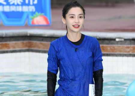 baby不愧是“综艺女神”,3档综艺不断来袭,粉丝追不过来啦(图1) baby不愧是“综艺女神”,3档综艺不断来袭,粉丝追不过来啦(图1)