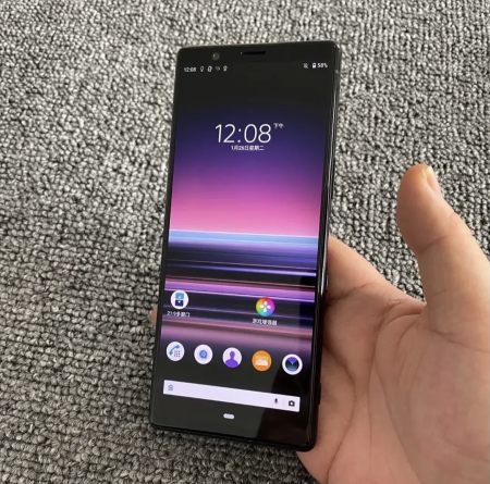 也不是第一次体验索尼了,之前也体验过xz1c和xz2c.