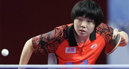 中国女乒16岁新星横空出世，勇夺双冠，爆冷打败朱雨玲一战成名