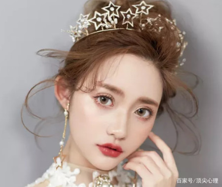 心理测试:以下哪个公主造型是你最喜欢的?测一下有人喜欢你吗