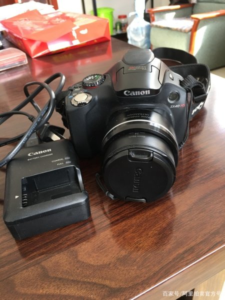 400元起拍卖一台佳能相机sx40,这河狸嘛!