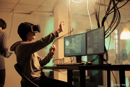 虚拟现实（VR）与增强现实（AR）：改变我们的生活方式(虚拟现实增强现实含义的例子)