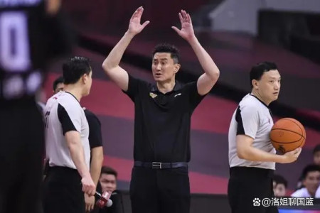 广东赛季才刚开始，王博配最佳教练，杨鸣落选是好事